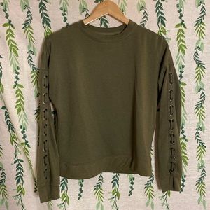 Green sweatshirt - messybunjustchillin